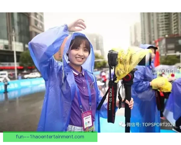 世界杯组委会发布高温应急医疗手册 提供赛事期间应对酷暑的健康保障措施